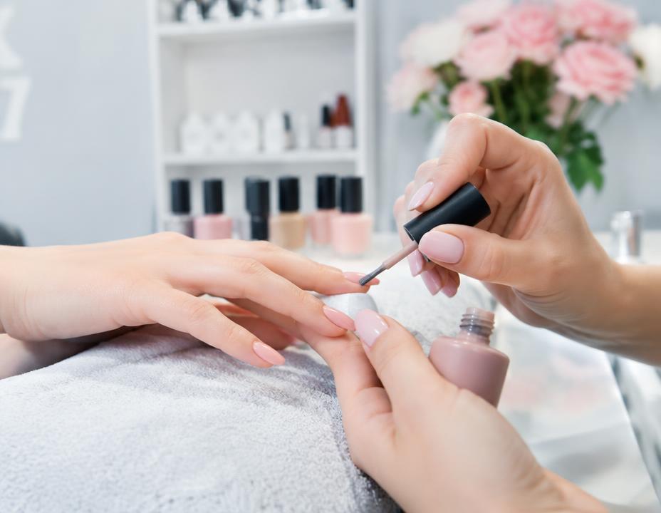Formação em Unhas de Gel